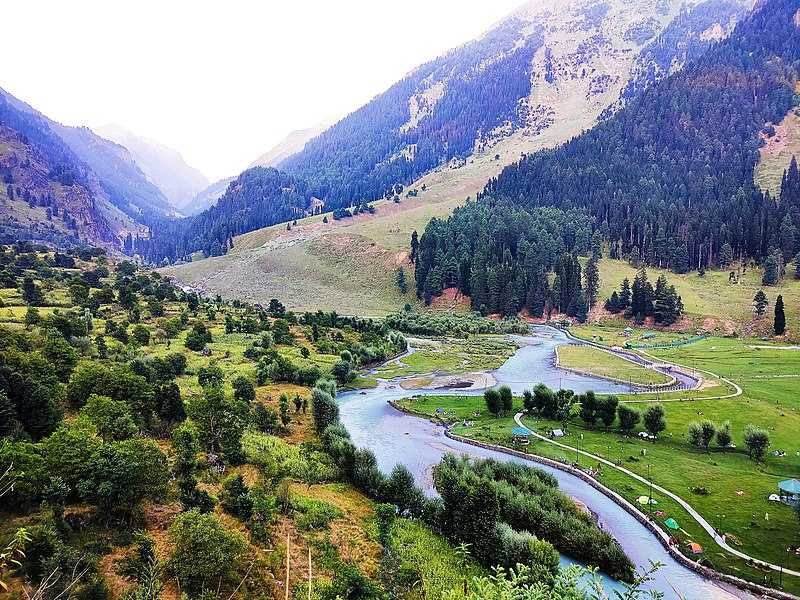 Betaab Valley​ - Himmalehwanderings