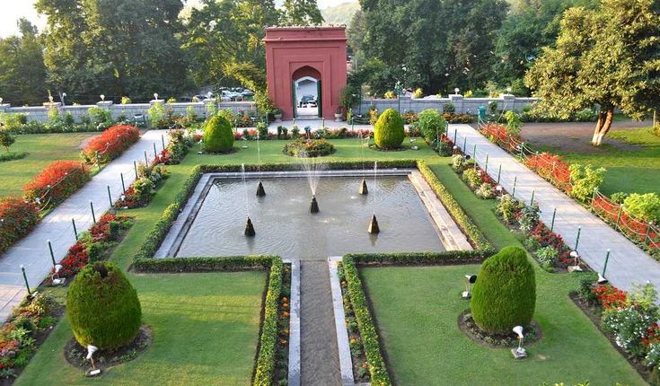 Nishat Bagh (Mughal Garder)​ - Himmahlehwanderings